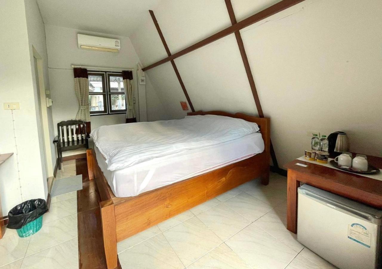 Popeye House Hotel Mae Hong Son Bagian luar foto